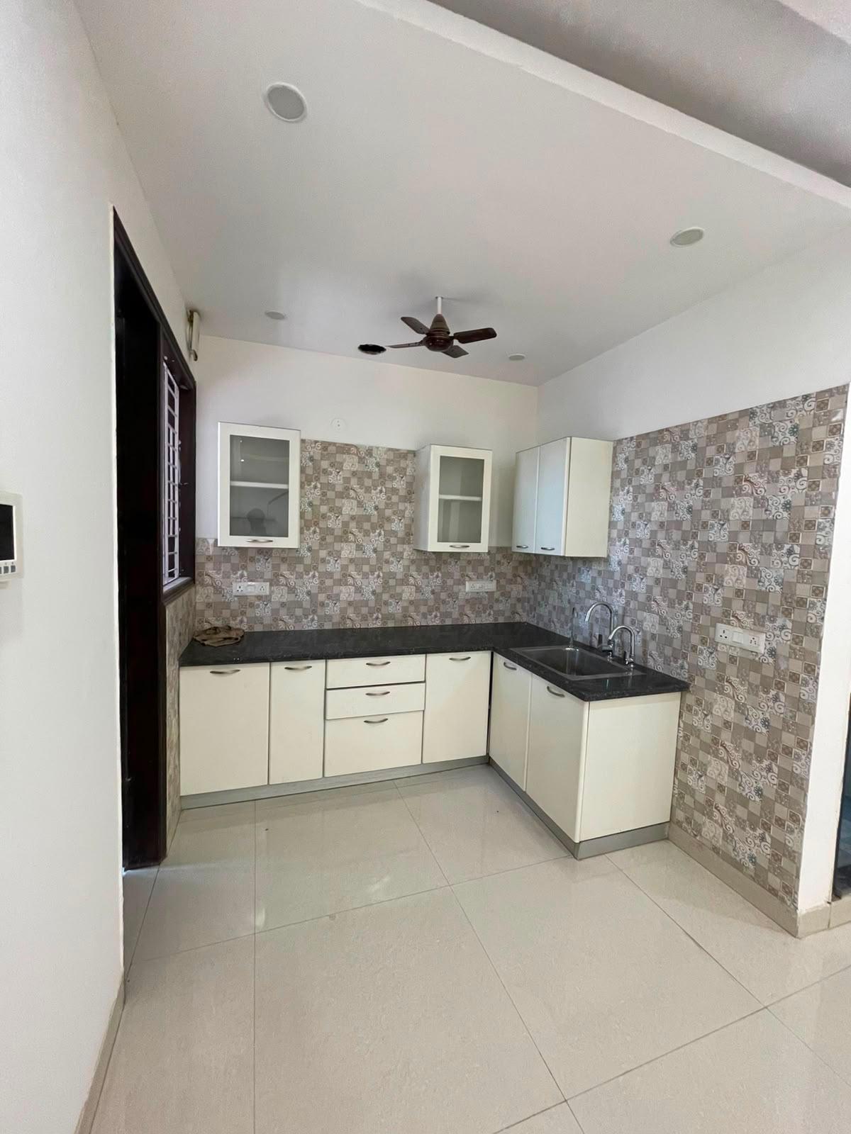 3 BHK Apartment in Kanha home  photo 6