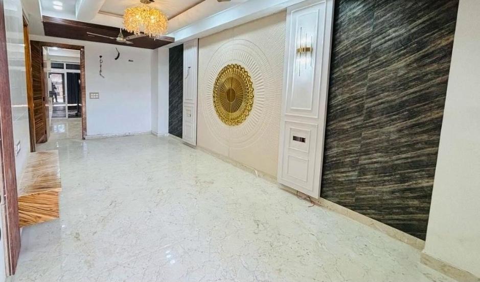 3 BHK Apartment in Hometech home hoshiyarpur sector- 51,noida - View 2