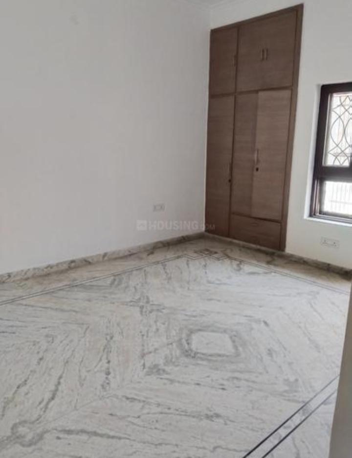 3 BHK Independent Floor in Noida sector- 50,up
