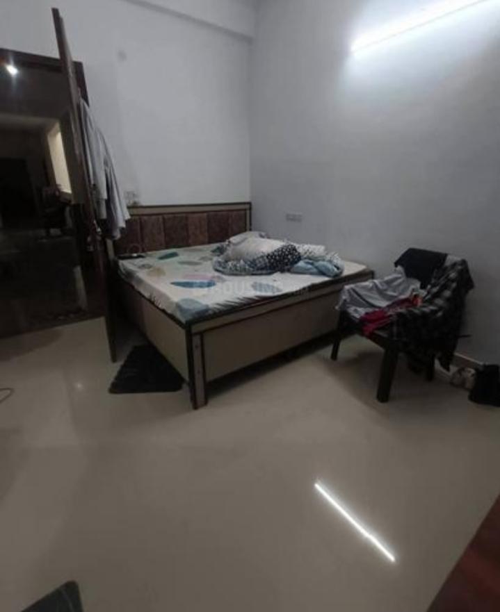 1 RK Apartment in Prem kunj basai sector- 70,noida up