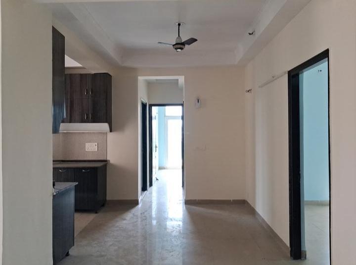 3 BHK Apartment in Amrapali princely estate sector-76, Noida up - View 3