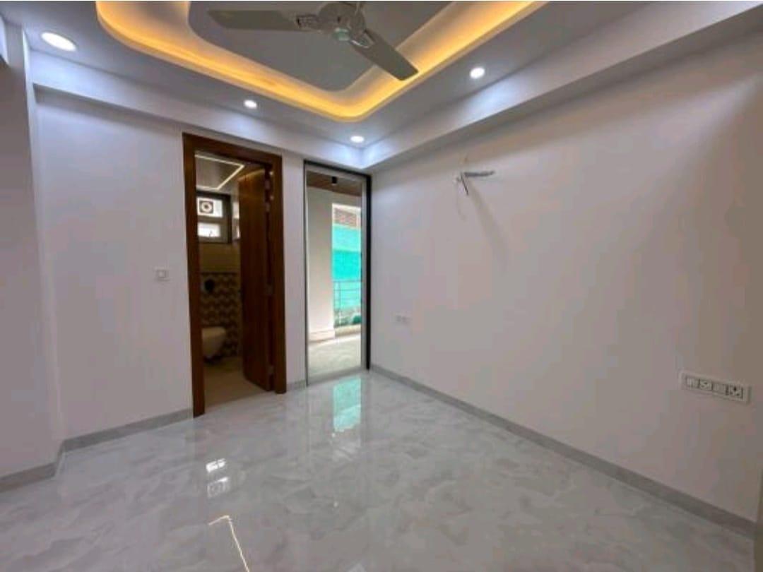 3 BHK Apartment in Ganinath apartment sector 5 dwark delhi 