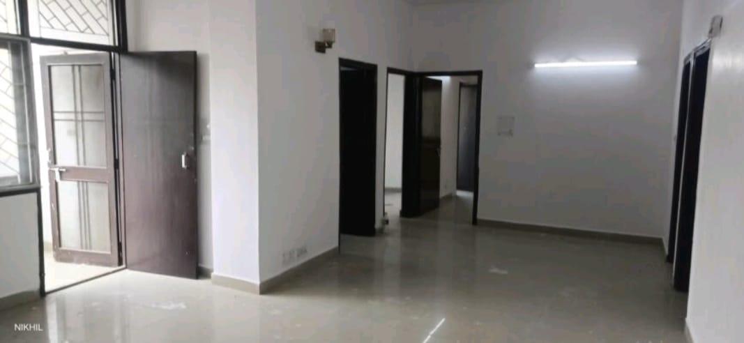 3 BHK Apartment in Apoorva apartment sector 5 dwarka delhi  - View 2