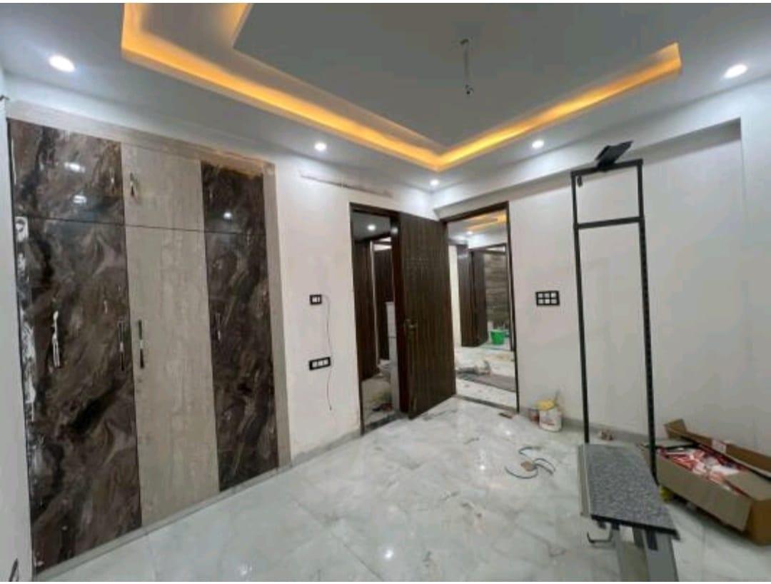 4 BHK Apartment in New priyadarshini apartment sector 5 dwarka delhi 
