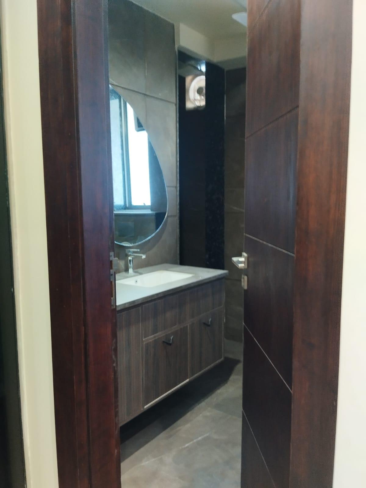 3 BHK Apartment in Godrej Trilogy  Worli, Mumbai photo 7