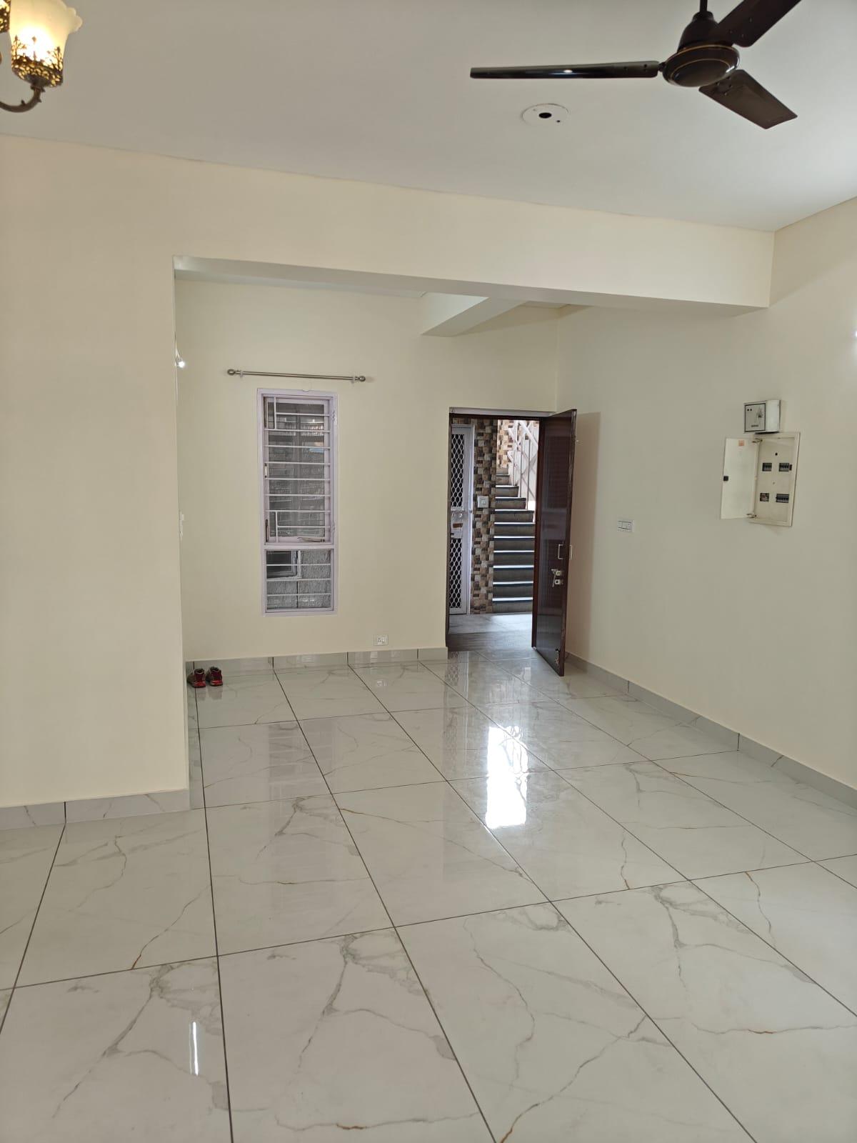 4 BHK Apartment in Godrej Trilogy  Worli, Mumbai photo 5