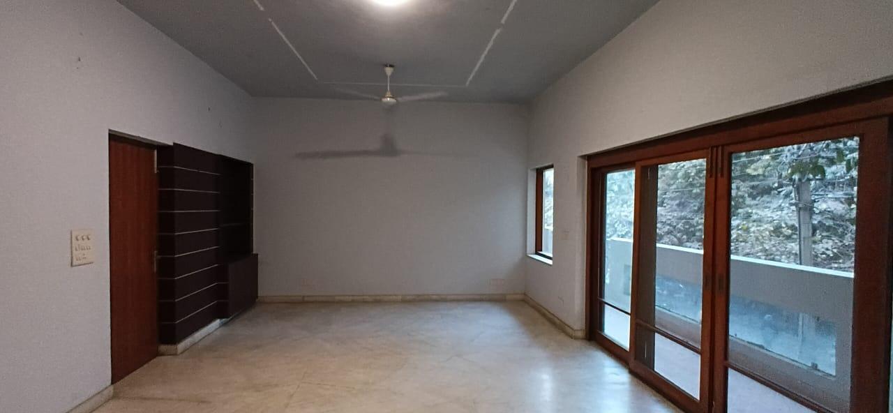 3 BHK Apartment in Prestige Nautilus  Worli, Mumbai photo 4