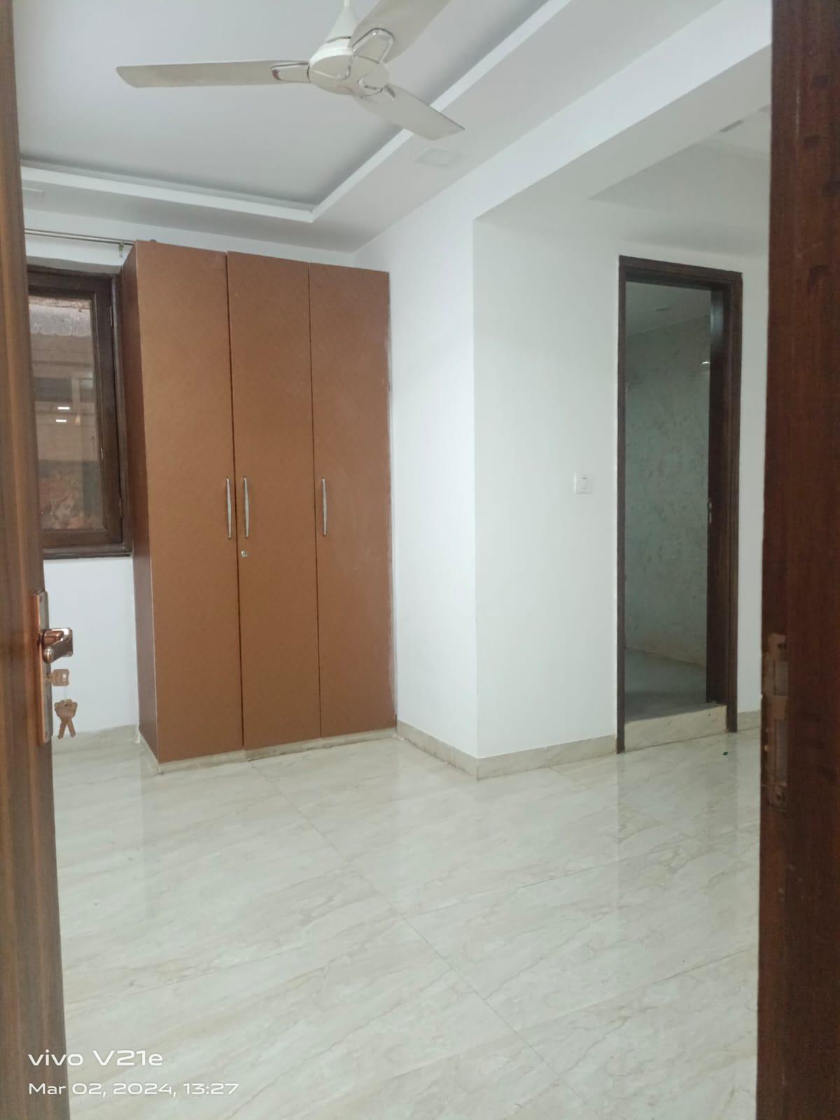 2 BHK Apartment in Chandak Vansham Vile Parle West, Mumbai photo 4