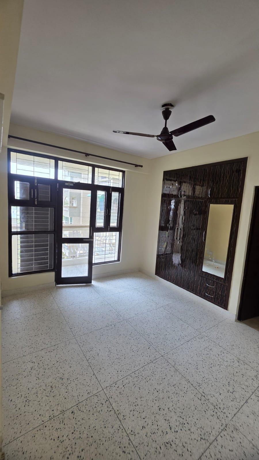 4 BHK Apartment in  Linkbay Residences Andheri West, Mumbai  photo 5