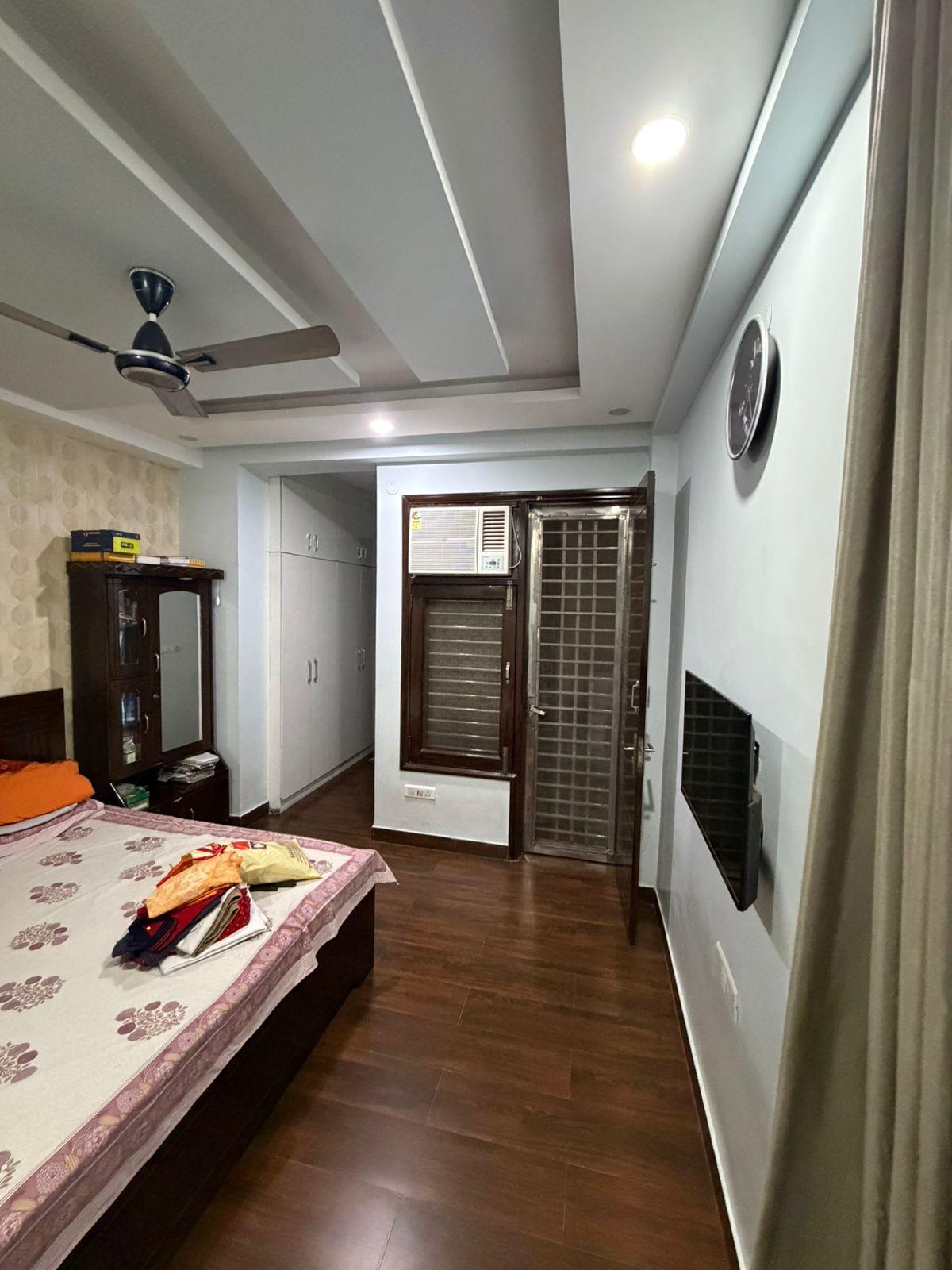 3 BHK Apartment in Je And Vee Shree Gopaldham  Mahavir Nagar, Kandivali West photo 4