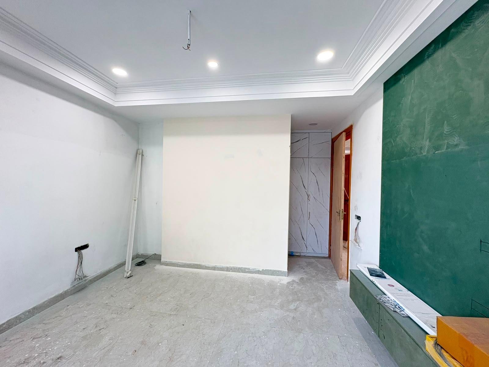 4 BHK Apartment in Je And Vee Shree Gopaldham  Mahavir Nagar, Kandivali West photo 6