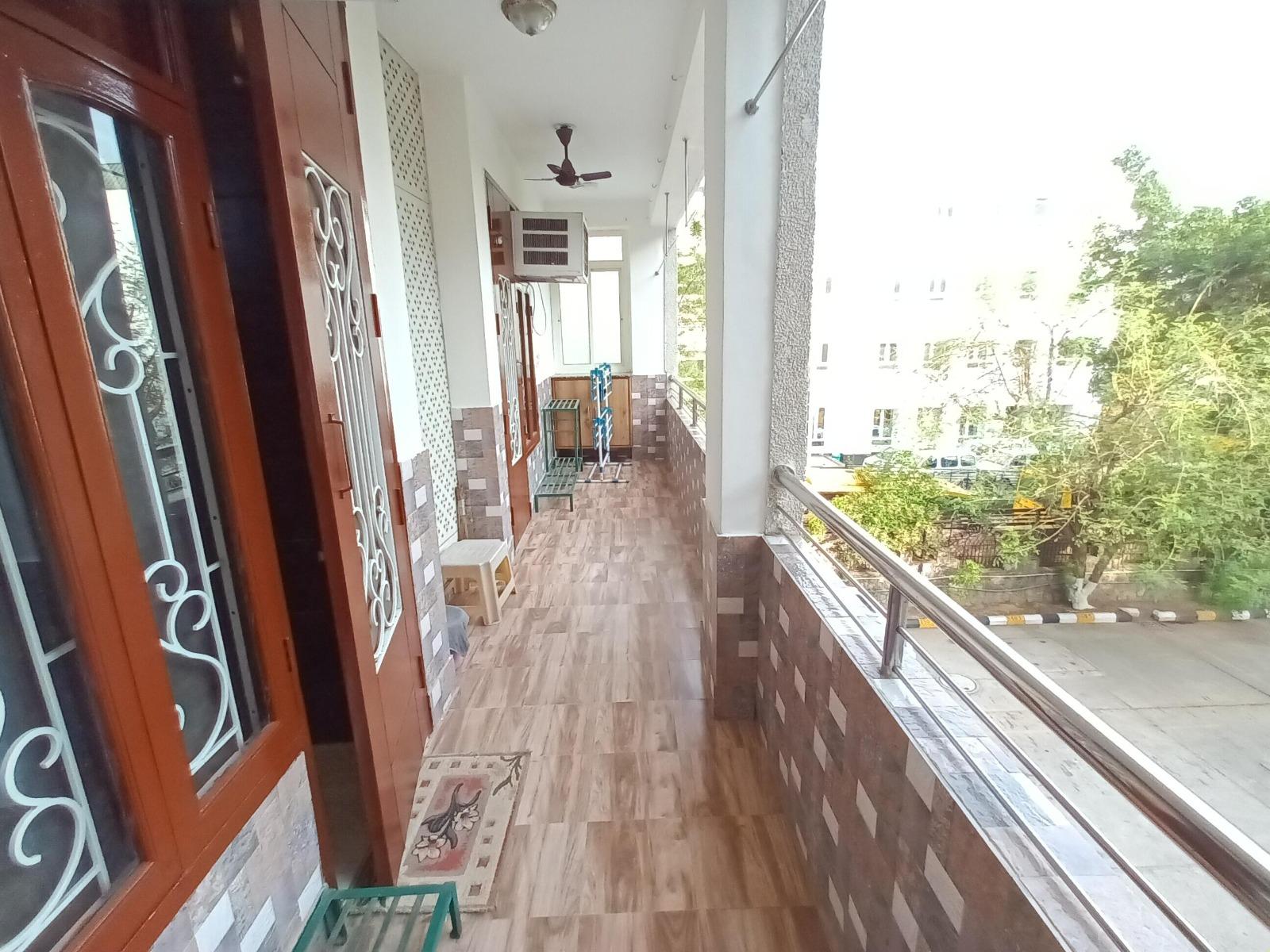 2 BHK Apartment in Piramal Revanta Mulund West, Mumbai photo 5
