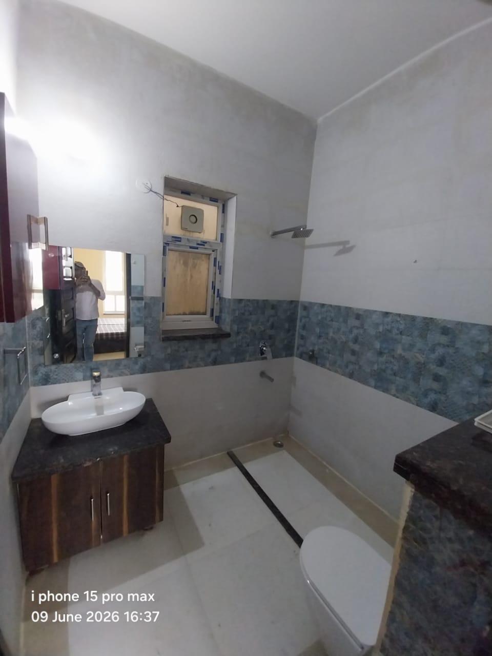 2 BHK Apartment in Lodha Divino  Matunga, Mumbai photo 6