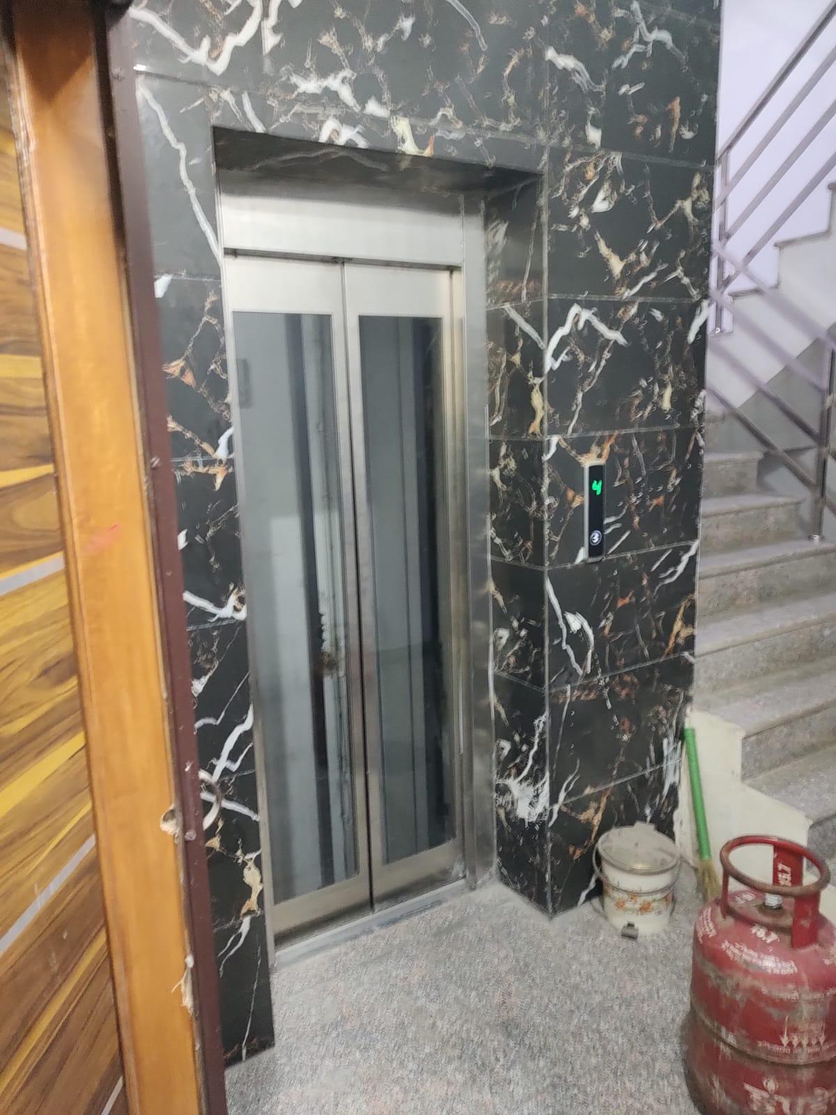 4 BHK Apartment in Raymond The Address by GS Sion  Sion East, Mumbai photo 8