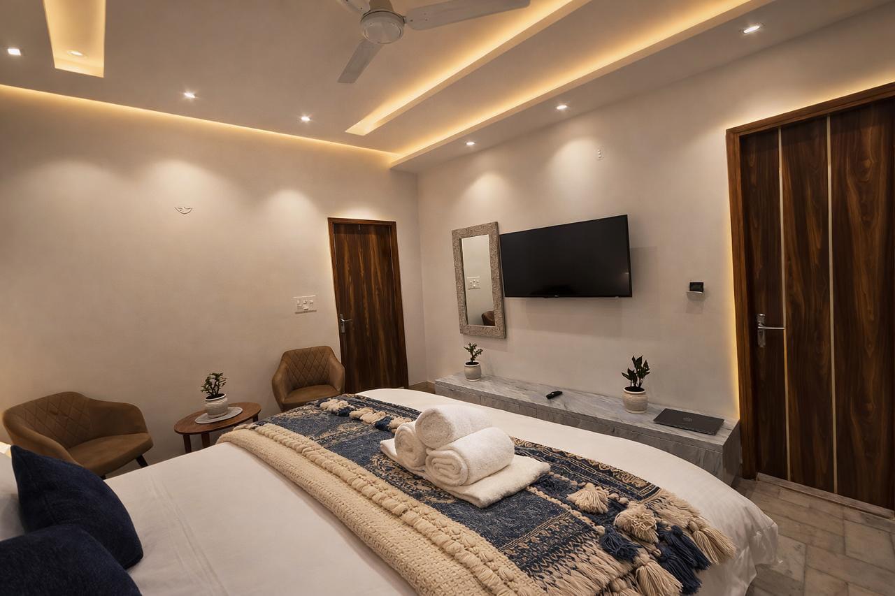4 BHK Apartment in ABIL Mansion  Sea Face, Gamdevi, Mumbai photo 5