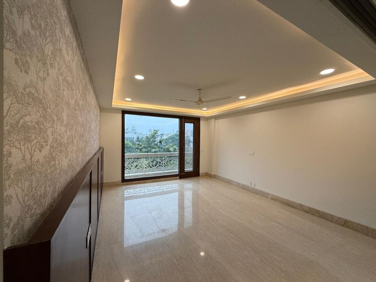 5 BHK Apartment in Rustomjee Ocean Vista  Andheri West, Mumbai photo 5