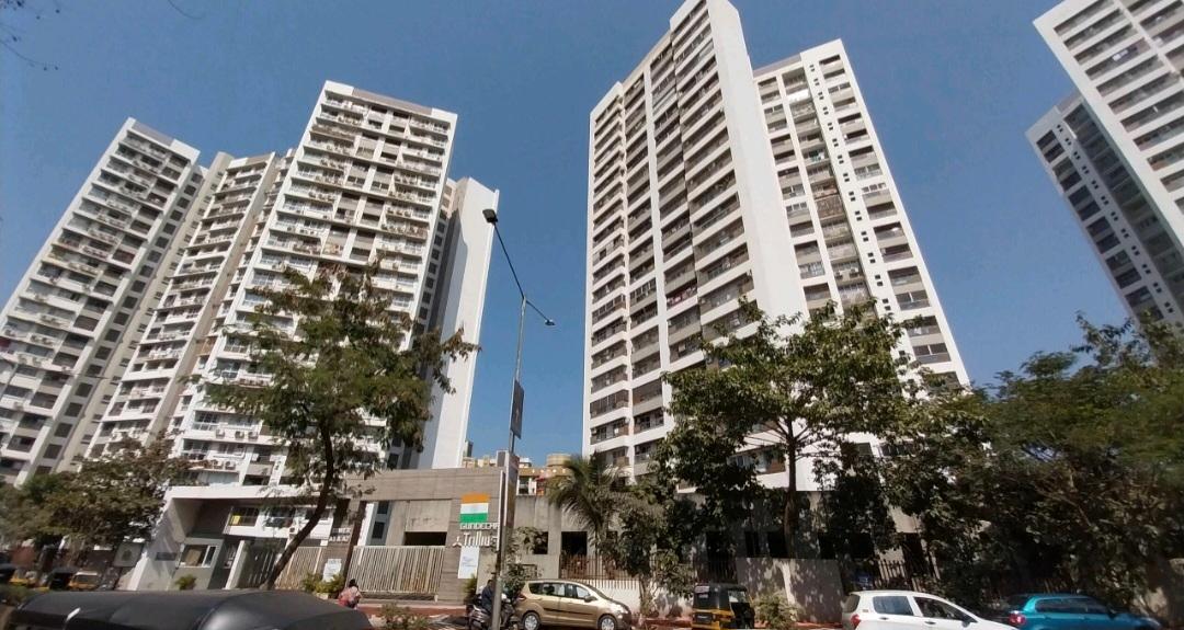 3 BHK Apartment in Mahindra Vista  Kandivali East, Mumbai