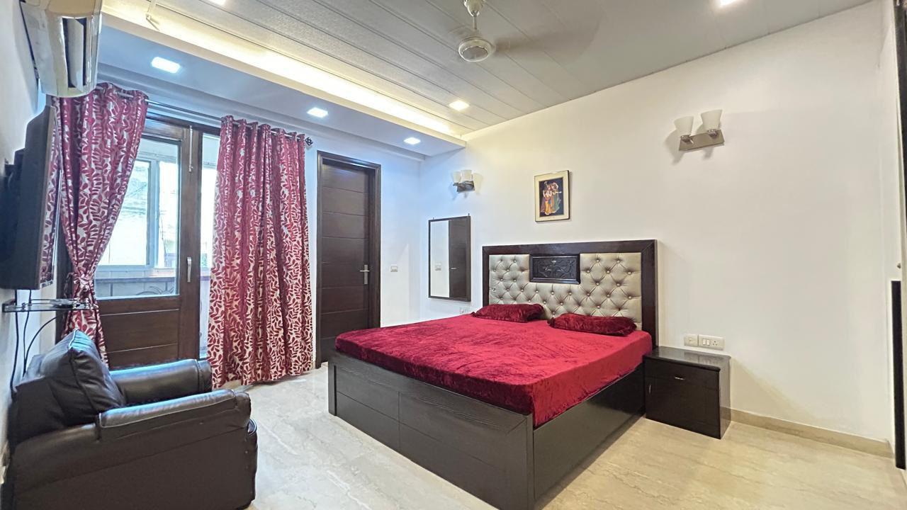 5 BHK Apartment in Omkar Alta Monte  Malad East, Mumbai photo 4