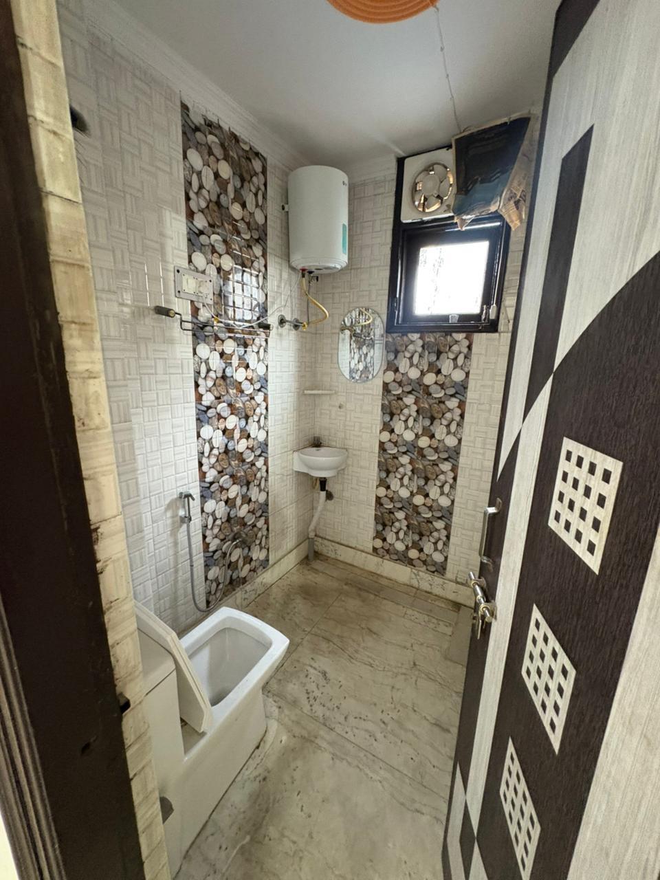 2 BHK Apartment in Spenta Anthea  Andheri West, Mumbai photo 8