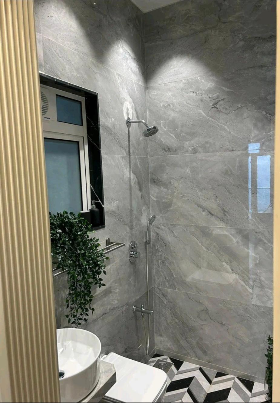 3 BHK Apartment in Raheja imperia apartment in worli mumbai photo 4