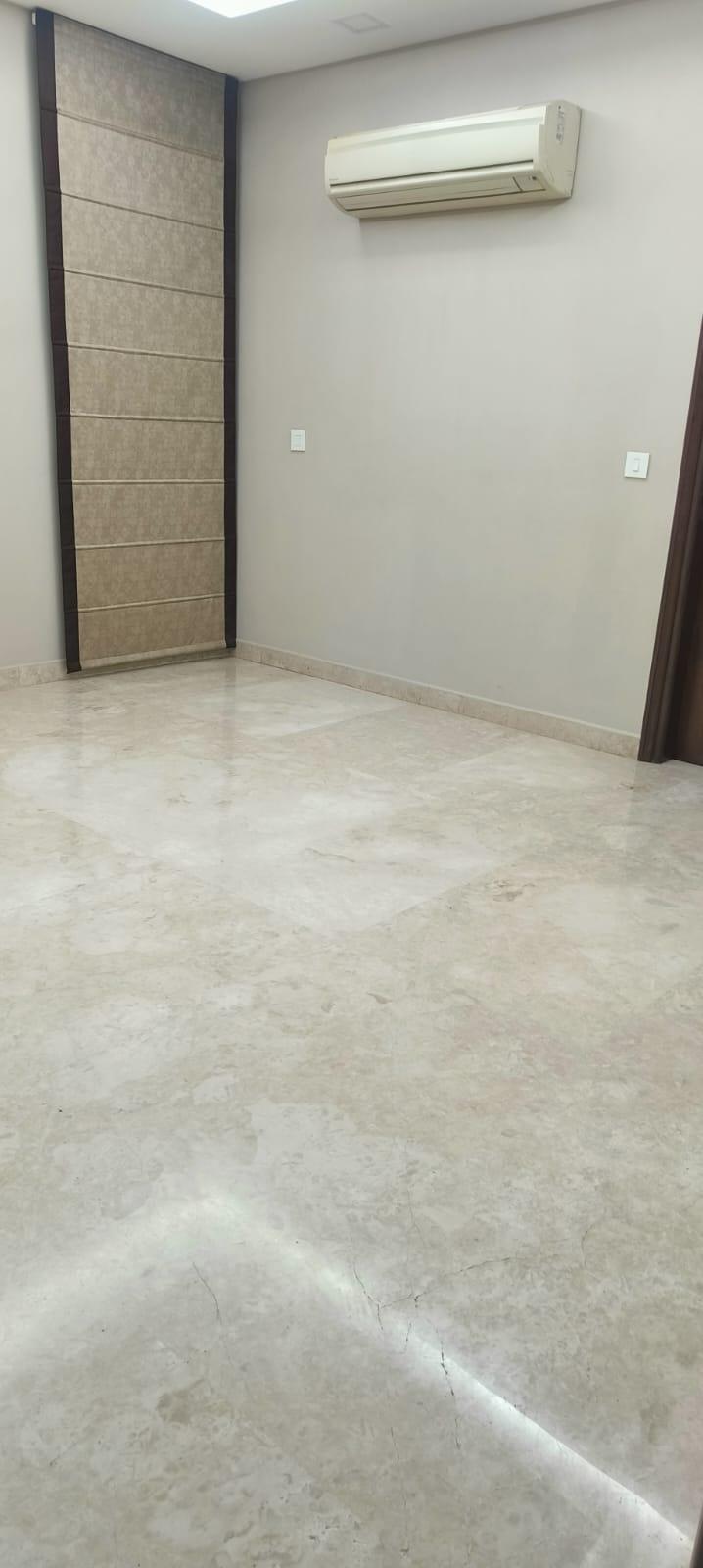 2 BHK Apartment in Crystal Prime Meridian Ghatkopar, Mumbai photo 4