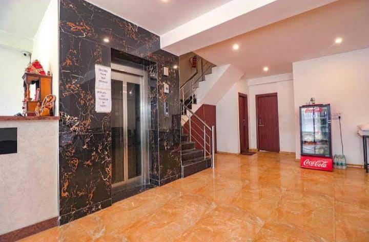 4 BHK Apartment in Yash Daivi Eterneety  Poisar, Borivali West photo 3