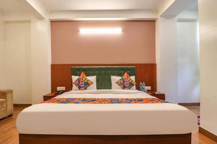 4 BHK Apartment in Yash Daivi Eterneety  Poisar, Borivali West photo 6