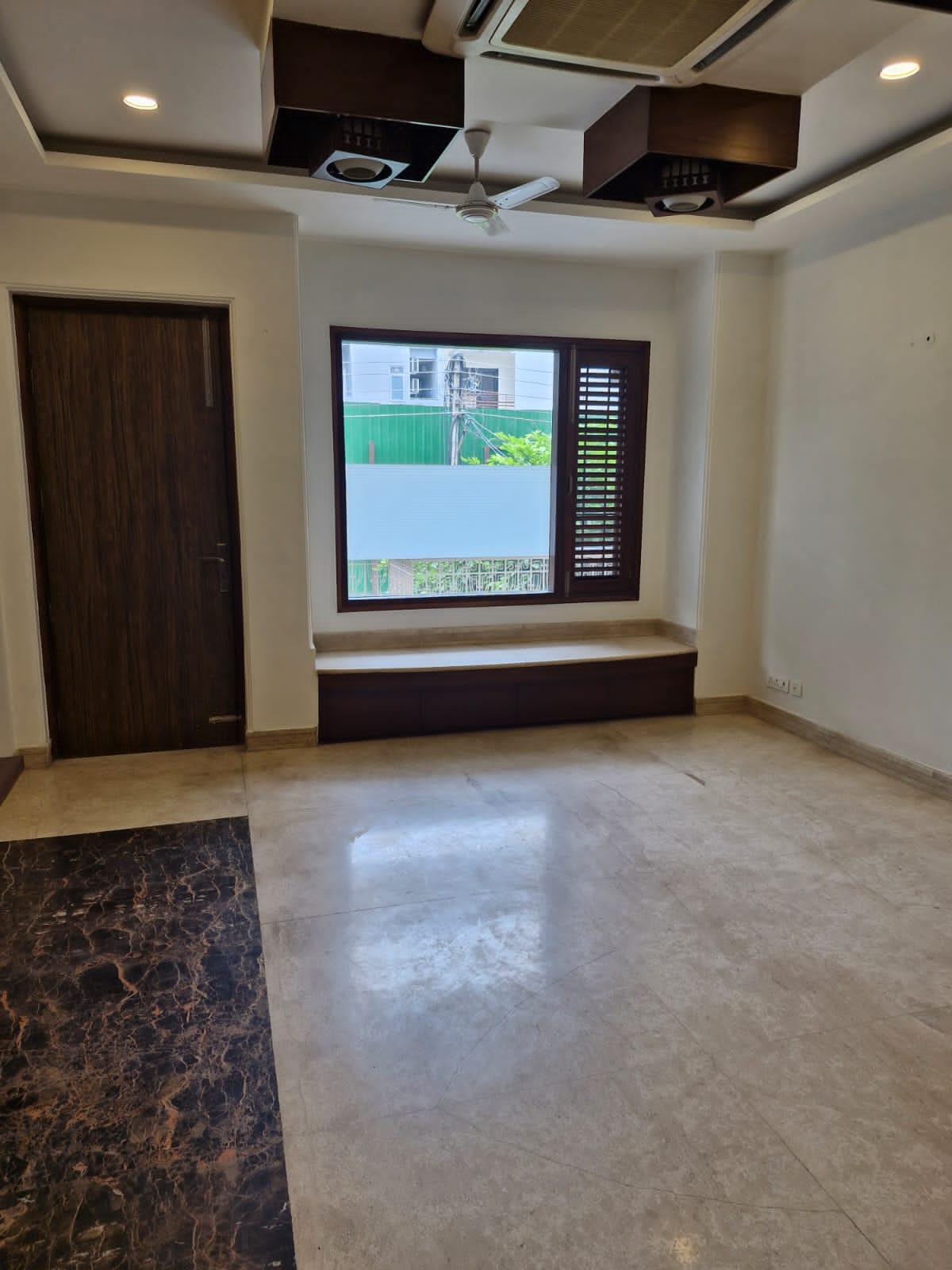3 BHK Apartment in Lodha Trump Tower  Worli, Mumbai photo 3