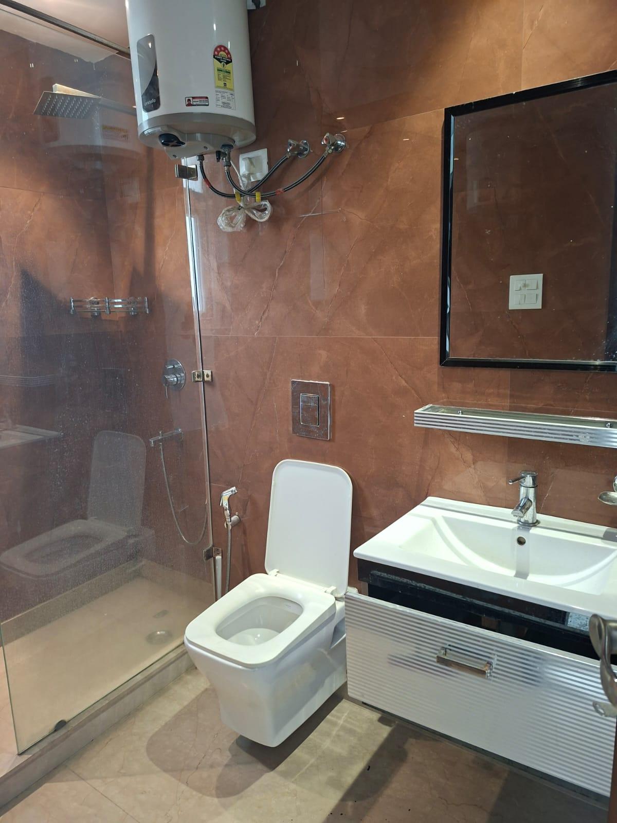 3 BHK Apartment in Rustomjee Oriana Gandhi Nagar, Bandra photo 6