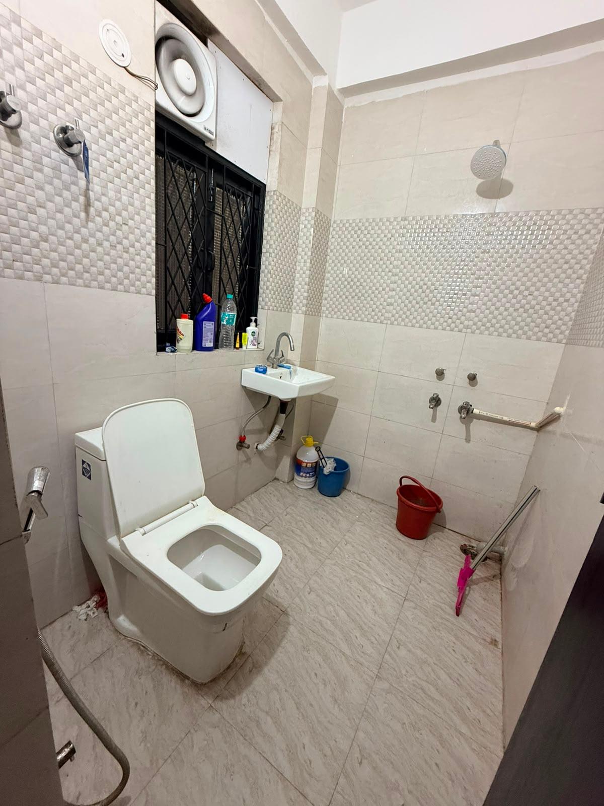 3 BHK Apartment in Rustomjee Oriana Gandhi Nagar, Bandra photo 7