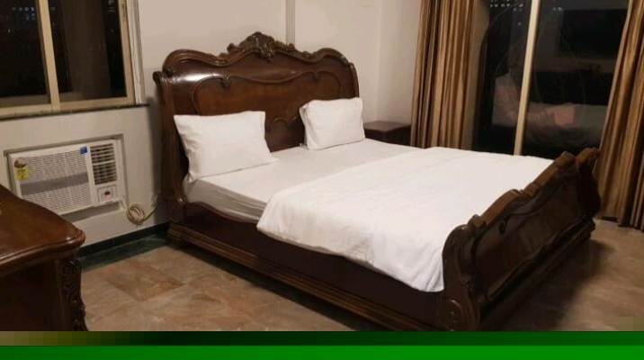 4 BHK Apartment in On Request  Bandra West, Mumbai photo 8