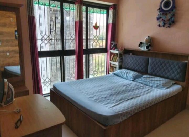 2 BHK Apartment in Spring grove Tower lokhandwala Kandivali East Mumbai  photo 3