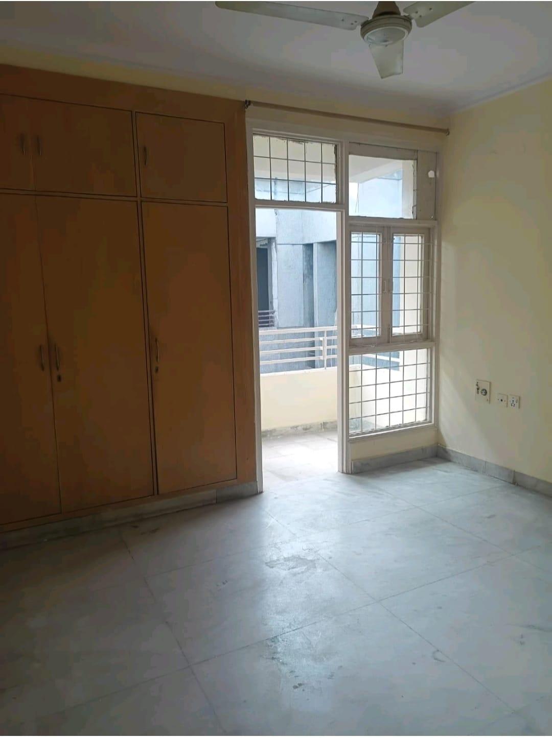 3 BHK Apartment in Heritage tower sector- 3,dwarka delhi - View 2