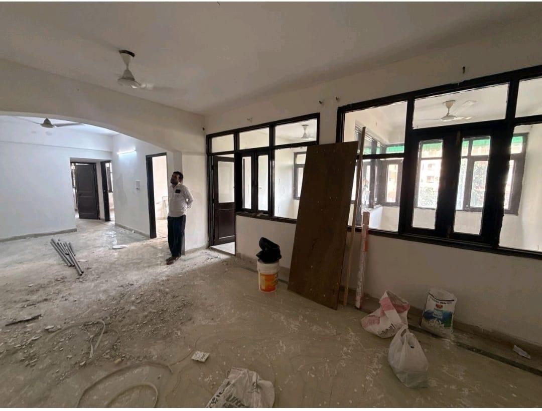 4 BHK Apartment in Vishrantika apartment sector- 3 dwarka delhi
