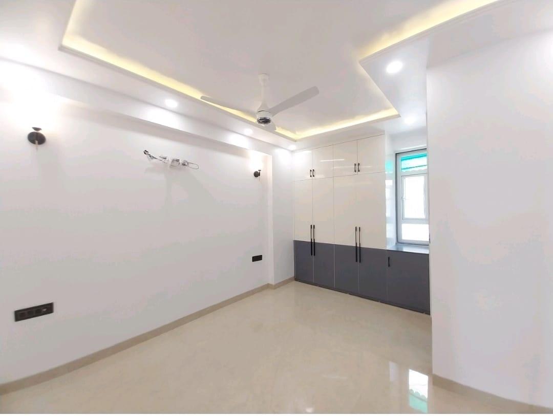 3 BHK Apartment in Din apartment sector- 4 dwarka delhi