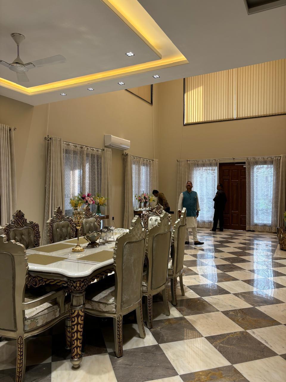 3 BHK Apartment in Vardhaman Palace Ghatkopar East, Mumbai - View 2