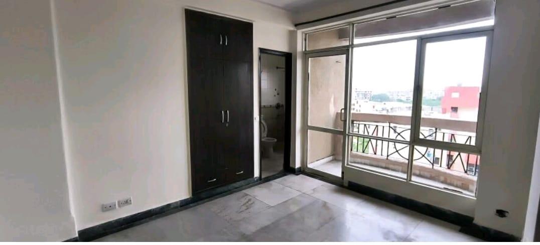 3 BHK Apartment in Sarve satyam apartment sector 4 dwarka delhi