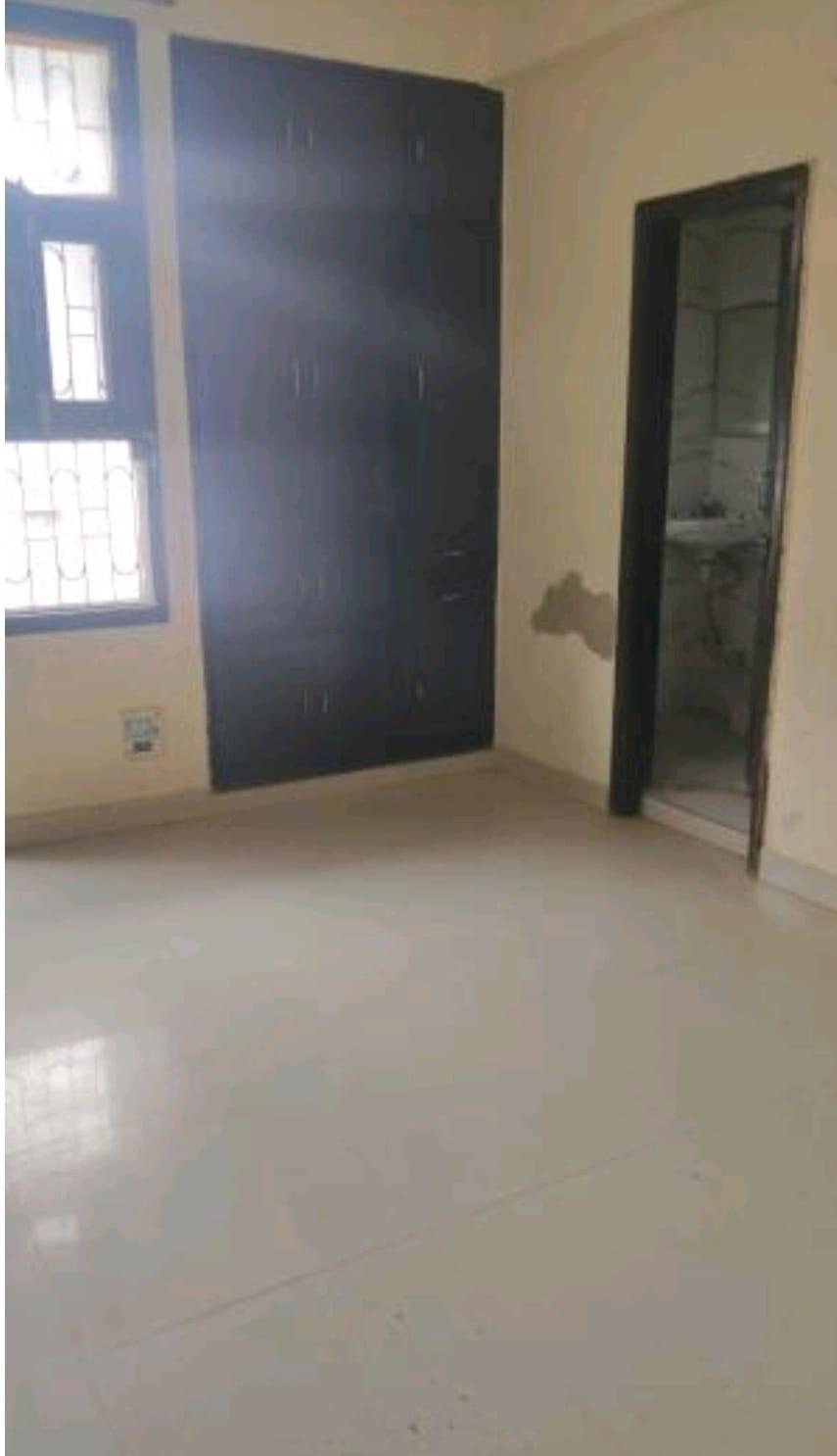 3 BHK Apartment in Aishwaryam apartment sector 4 dwarka delhi