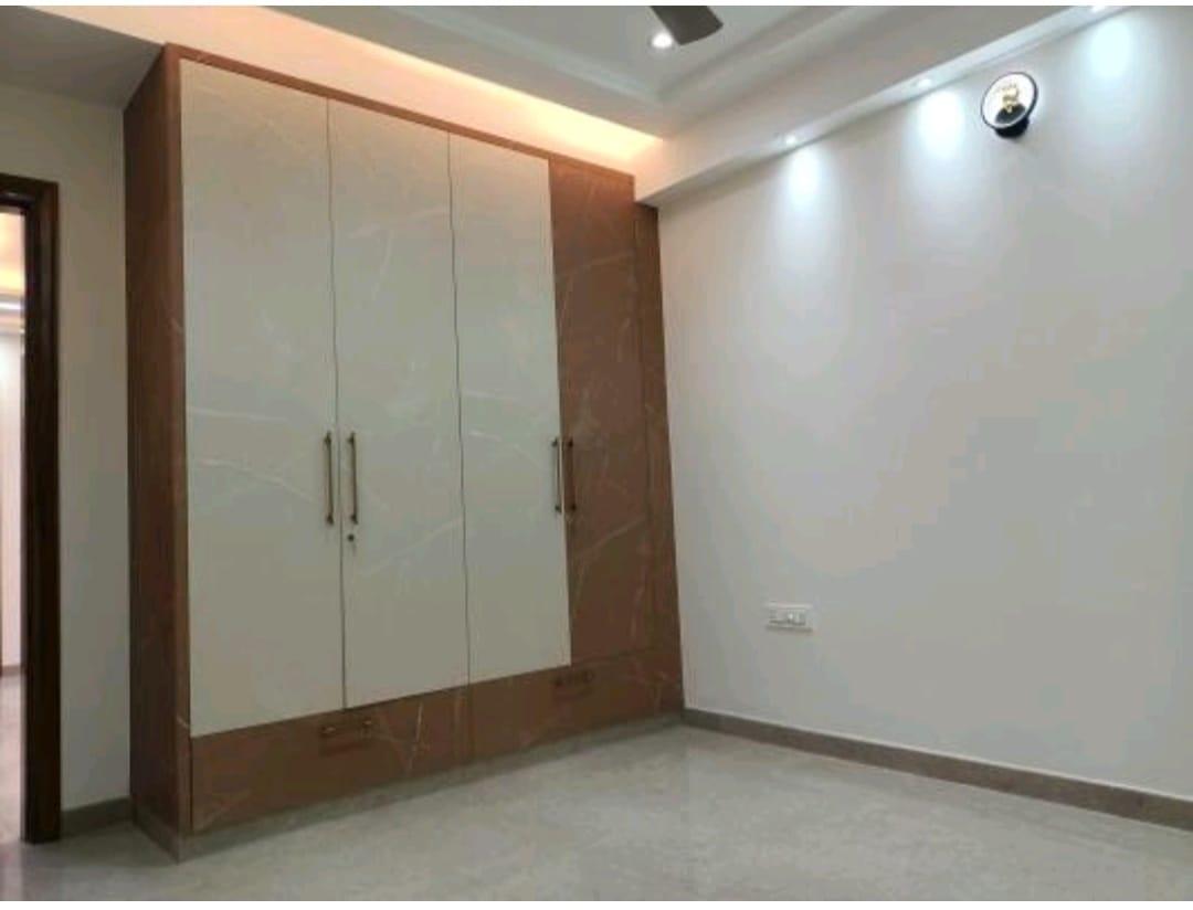 4 BHK Apartment in Ratnakar apartment sector 4 dwarka delhi