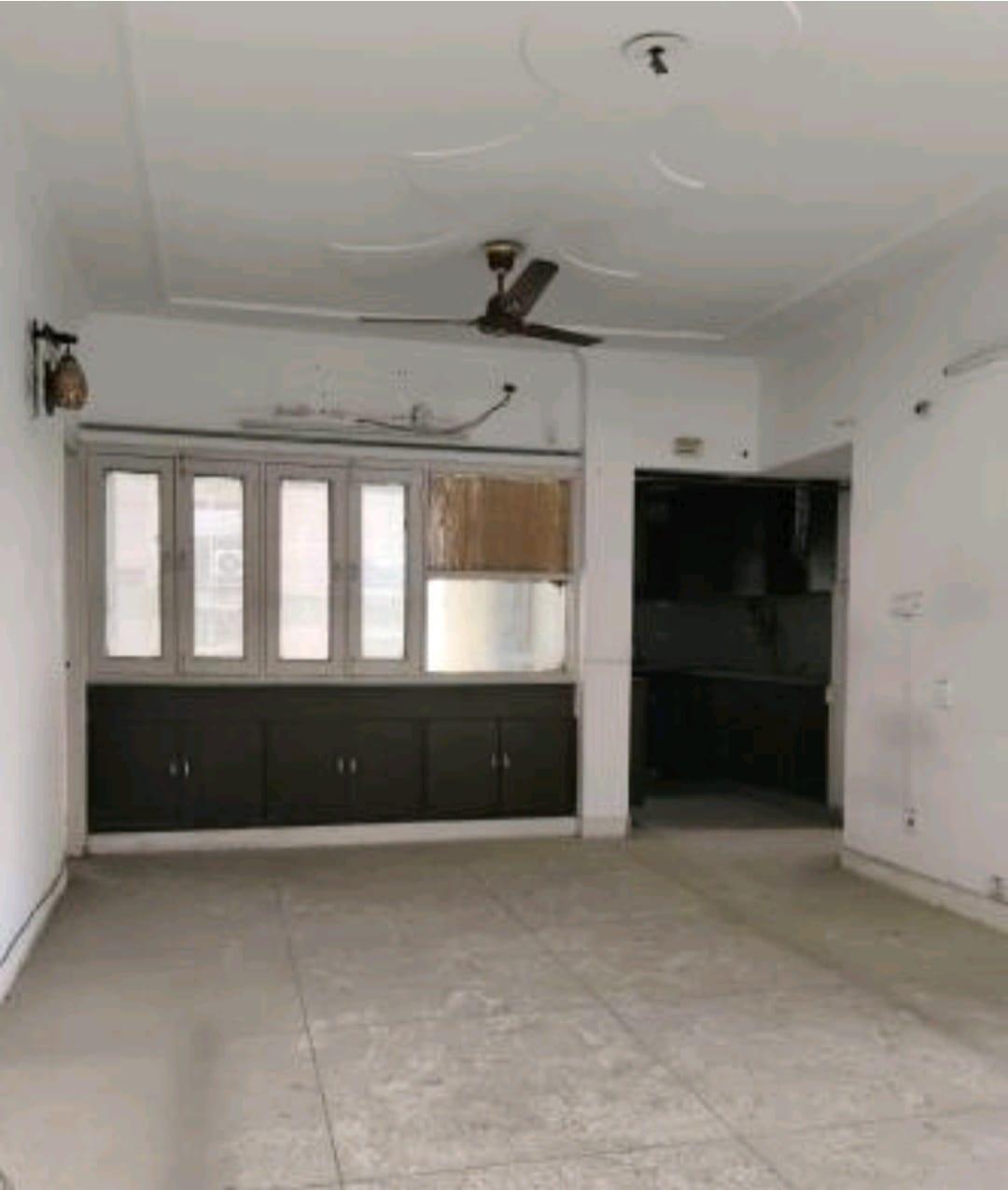 3 BHK Apartment in Kesarwani apartment sector 5 dwarka delhi - View 2