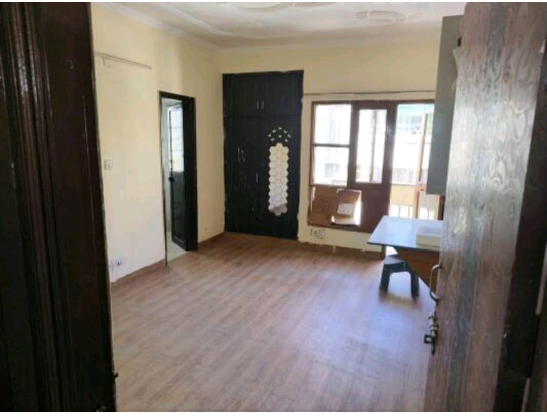 3 BHK Apartment in Himachal apartment sector 5 dwarka delhi - View 2