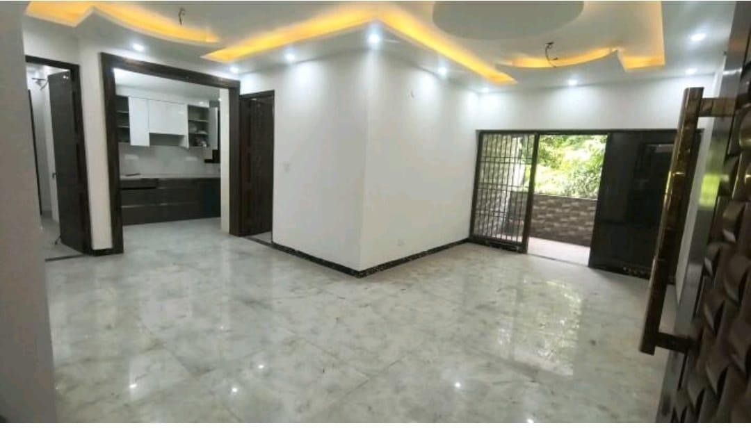 3 BHK Apartment in New priyadarshini apartment sector 5 dwarka delhi - View 2