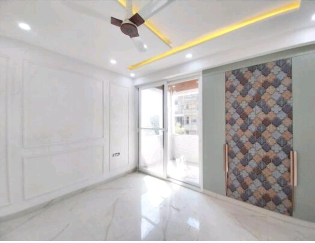4 BHK Apartment in Antriksh management apartment sector 5 dwarka delhi - View 2