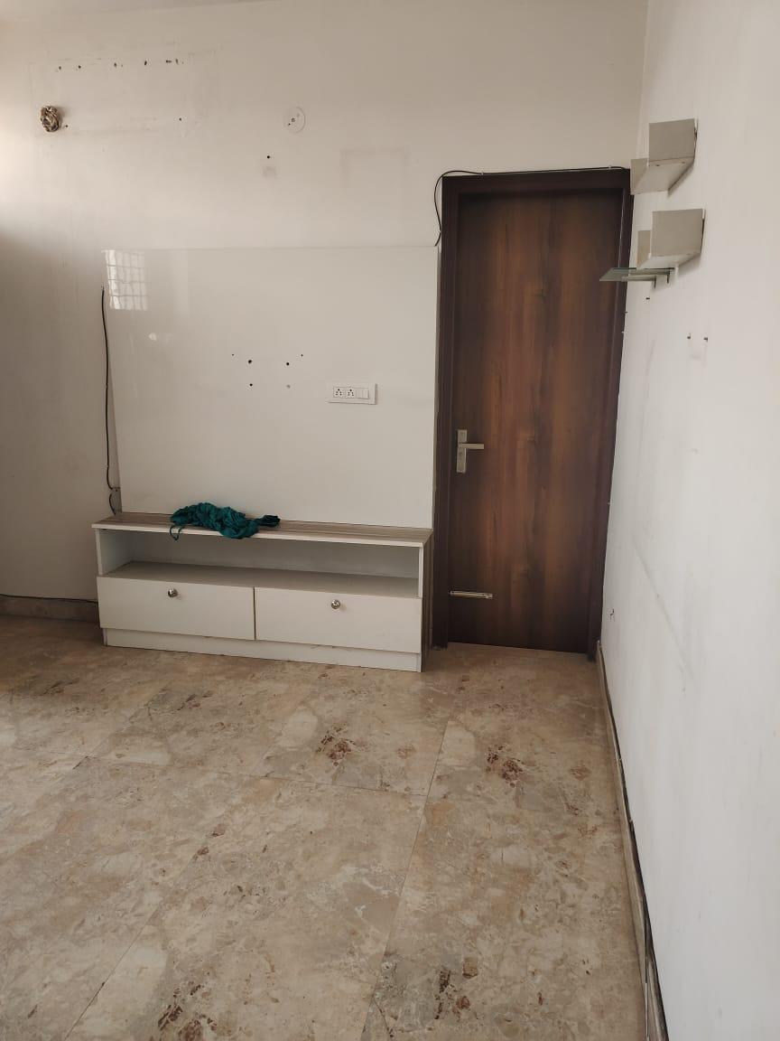 4 BHK Apartment in Bhoomi Simana parel, Mumbai photo 4