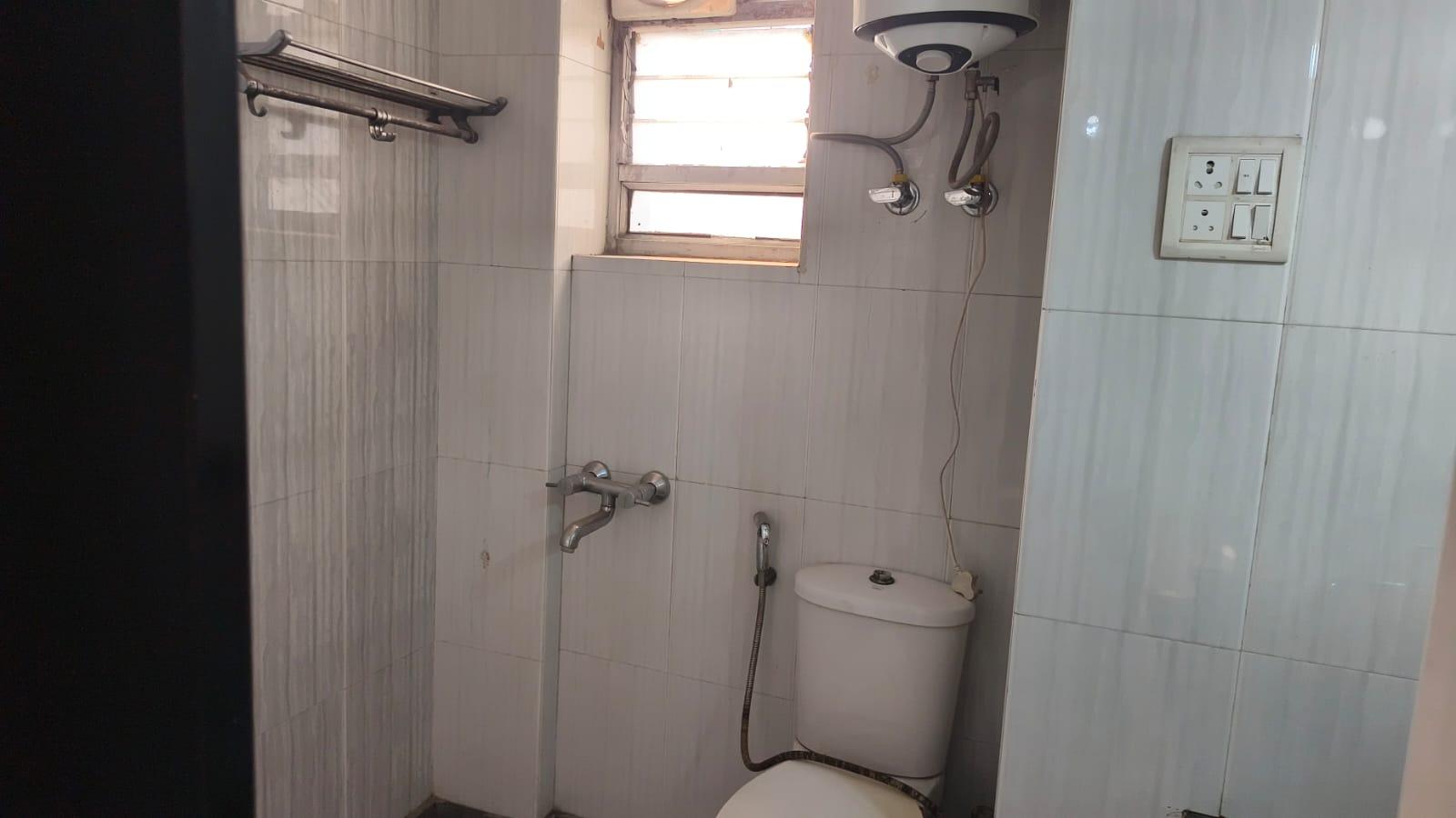 5 BHK Apartment in Bhoomi Simana parel, Mumbai photo 9