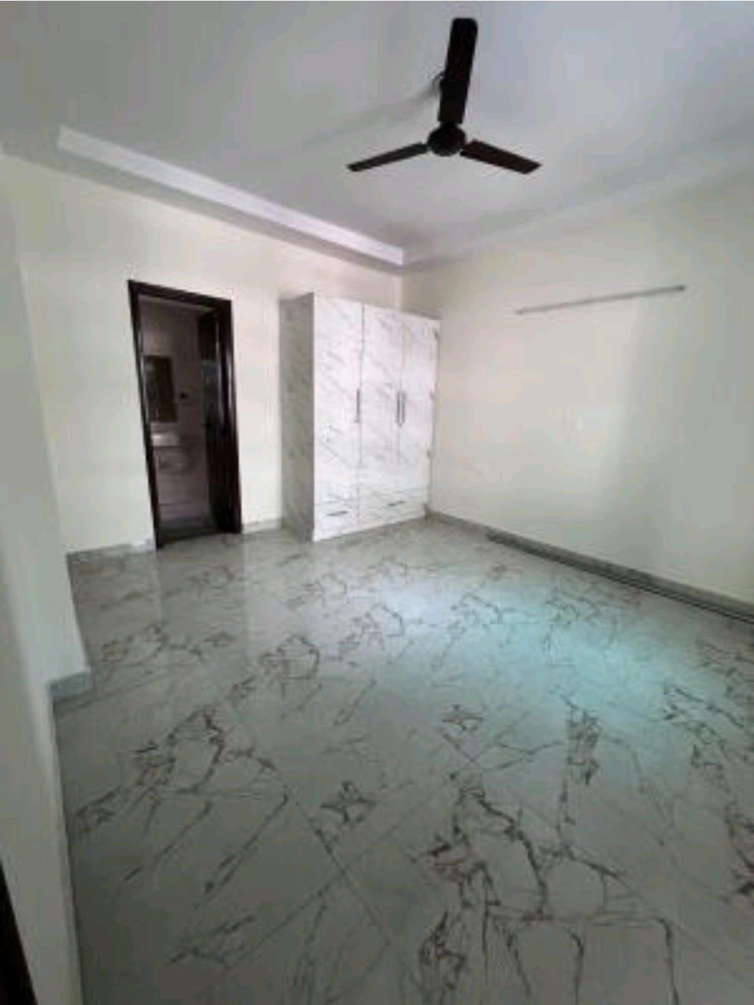 4 BHK Apartment in Shakti apartment sector 5 dwarka delhi - View 2