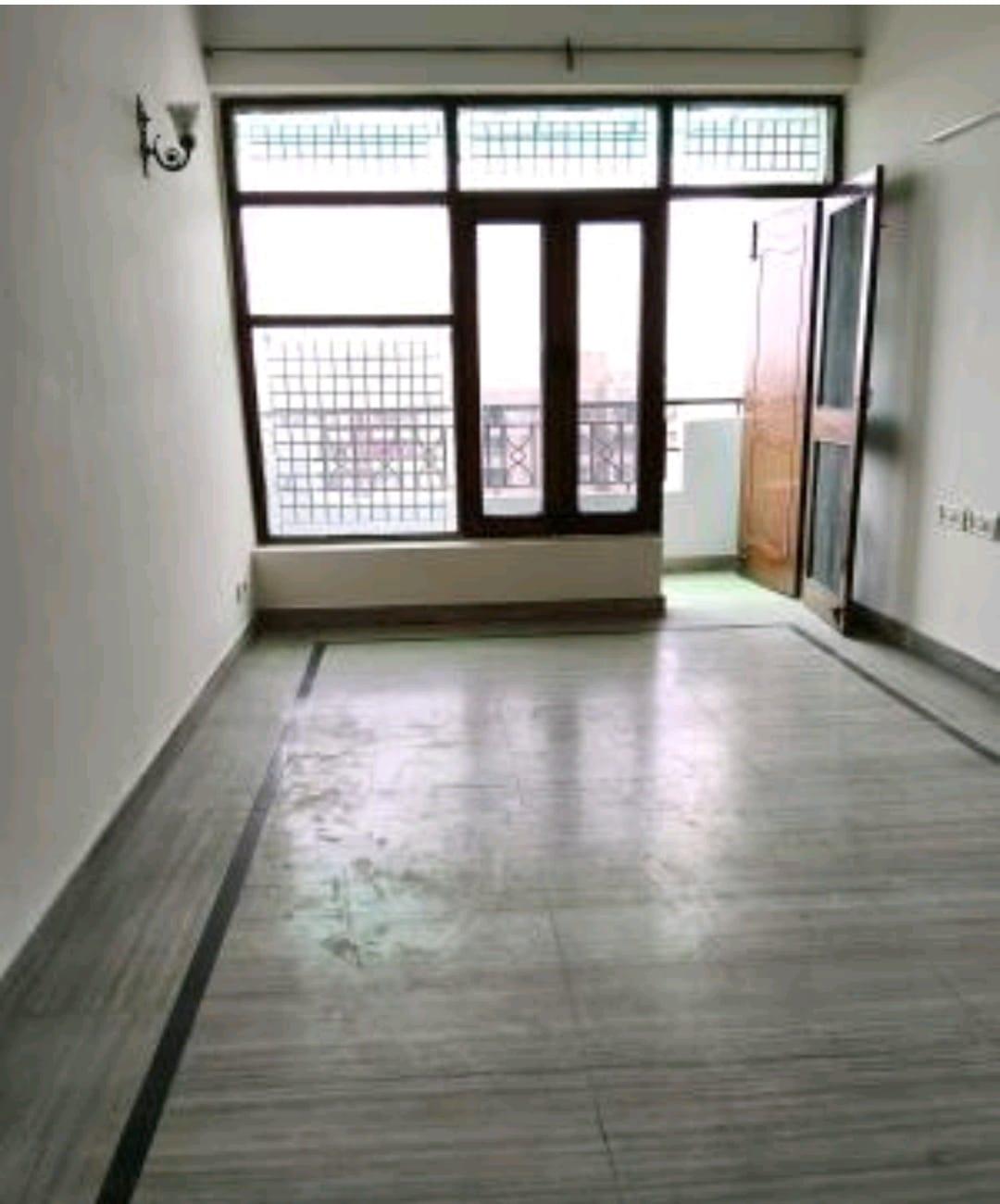 4 BHK Apartment in Diamond square apartment sector 6 dwarka delhi - View 2