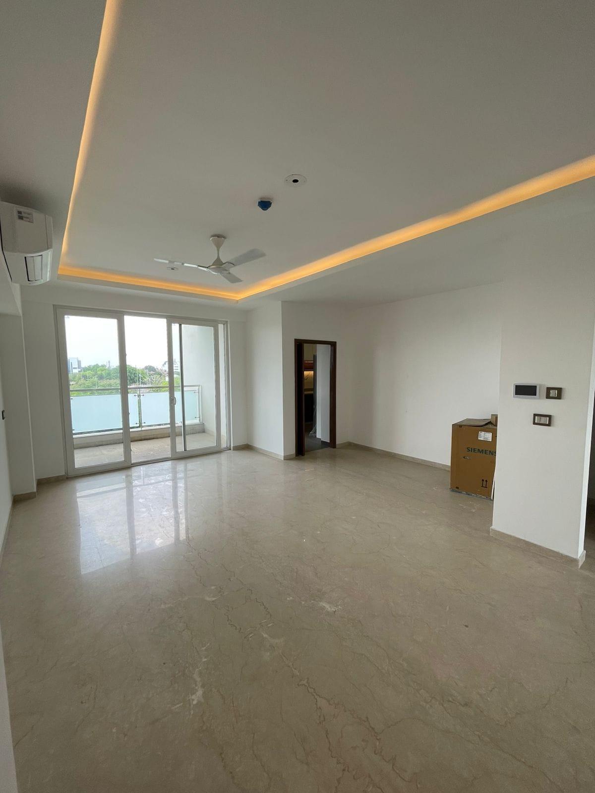 2 BHK Apartment in Chandak Vansham Vile Parle West, Mumbai - View 2