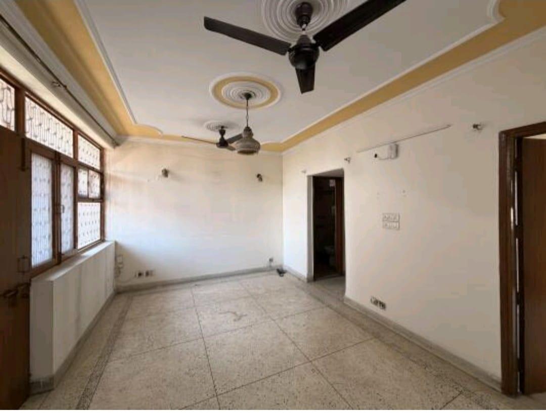 2 BHK Apartment in RD apartment sector 6 dwarka delhi
