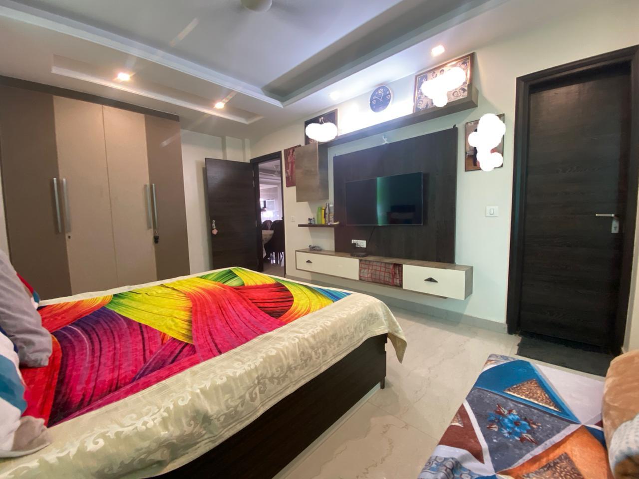 2 BHK Apartment in Ruparel Jewel Parel, Mumbai - View 2